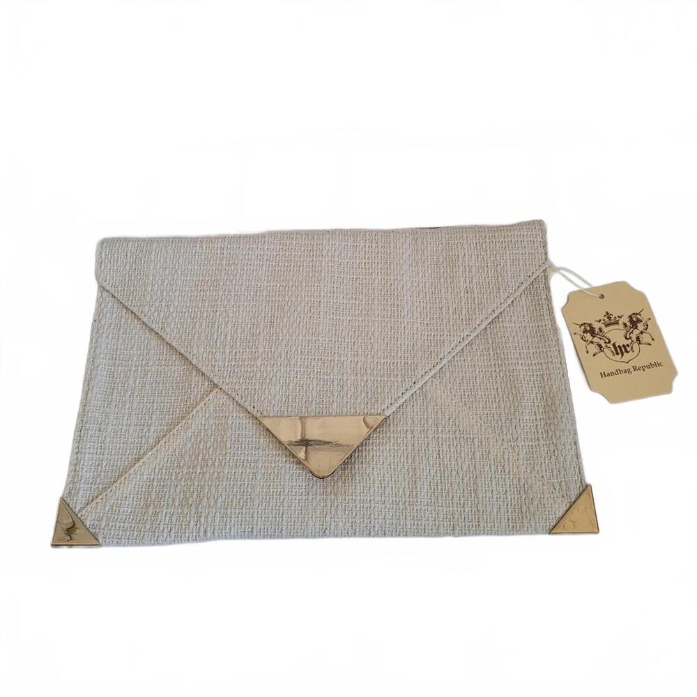 NWT HANDBAG REPUBLIC  Medium Size Thin Envelope Clutch Textured  with Gold Hardw